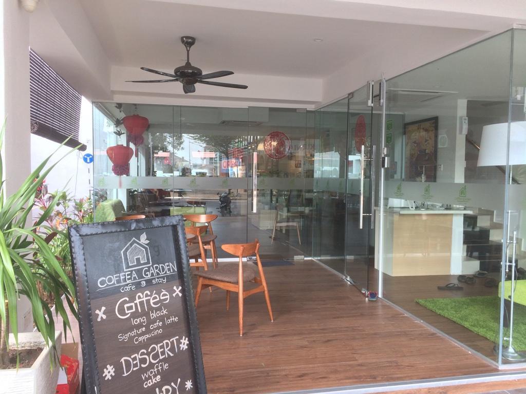 Coffea Garden Cafe & Stay Малакка Экстерьер фото