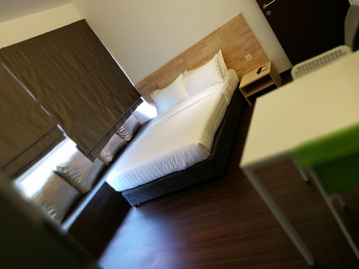 Coffea Garden Cafe & Stay Малакка Экстерьер фото